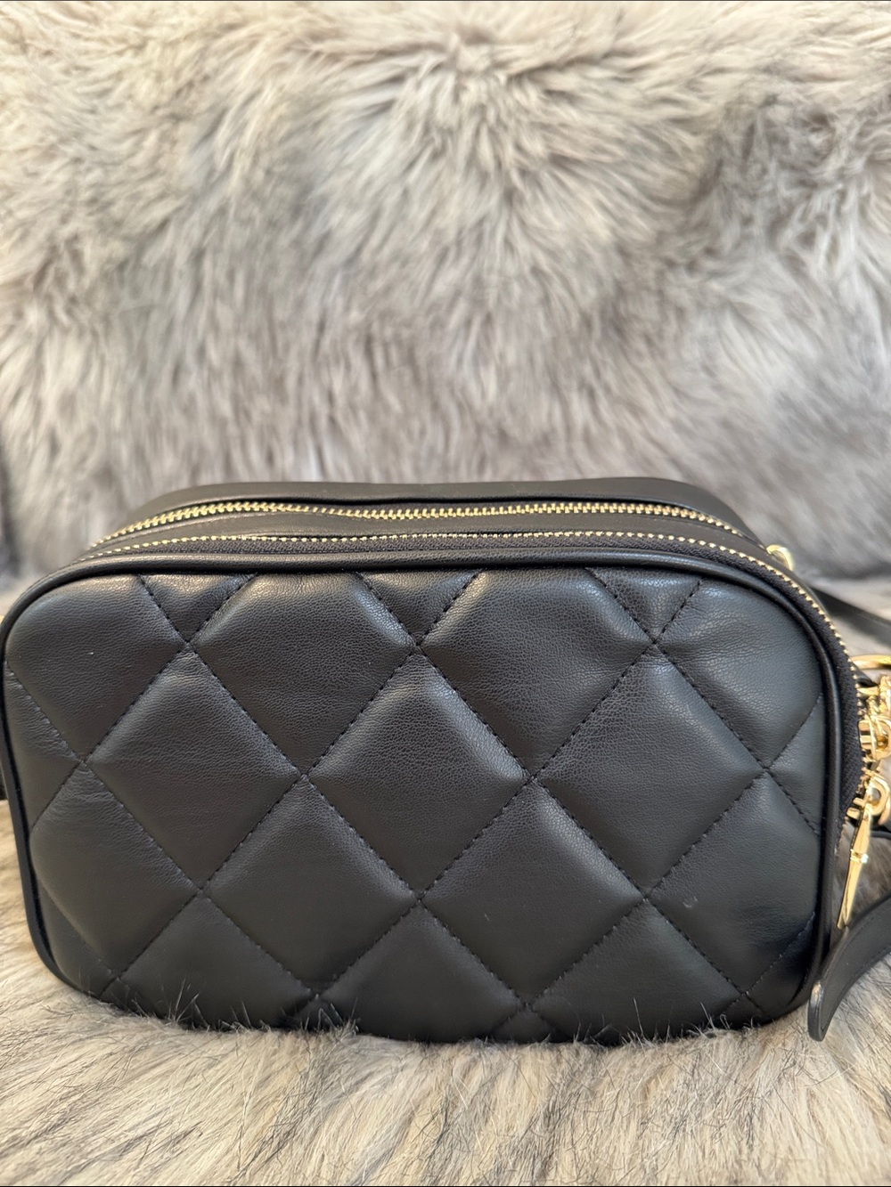 Poppy & Peonies Quilted Black Crossbody Bag - Picture 9 of 12